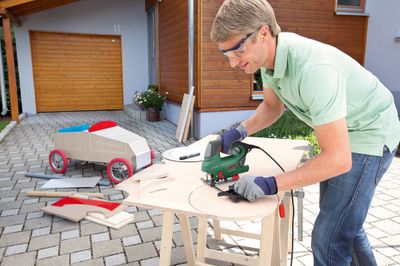 Scie sauteuse compacte 620 W avec 5 lames PST 9500 PEL BOSCH