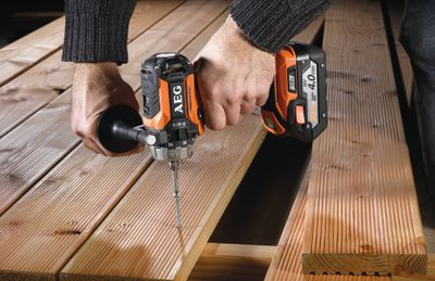 Perceuse visseuse sans fil 18 V BSB 18CBL (Brushless, Solo) - AEG