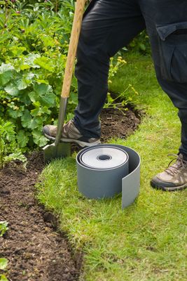 Bordure de jardin flexible PE recyclé gris H.7,5 cm x 10 m OUTSIDE LIVING