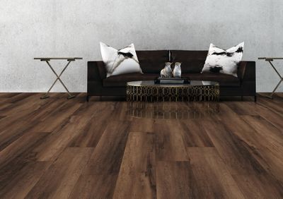 Sol vinyle effet bois marron MADINA ép 5,7 mm 125 x 22,9 cm compatible pièce humide 2m²/pqt GERFLOR