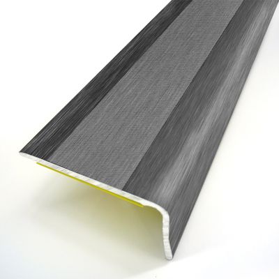 Nez de marche adhésif décor métal oxydé ép. 36 mm long. 95 cm GERFLOR
