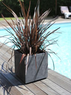 Pot de fleur carré décor béton  L 39,5 x L 39,5 x H 43,5 cm EDA