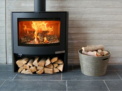 Poêle à bois sur bucher 6,5 kW ADURO 15.2 7 étoiles flammes vertes - ADURO