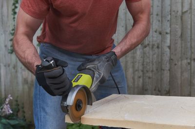 Meuleuse d'angle 800 W diamètre 125 mm RAG800-125SD1 RYOBI