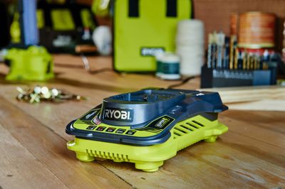Ryo charg 18v 5ah rc18-150