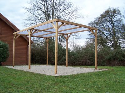Pergola autoportante en bois traité thermachauffé toit plat L 5,02 x l 3,02 x h 2,41 m, Livraison à domicile incluse - HABRITA