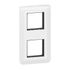 Plaque avec support verticale 2 x 2 modules finition blanche Mosaic LEGRAND