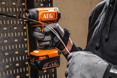 Décapeur thermique sans fil sans batterie 18 V BHG18-0 - AEG