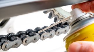 Nomenclature Lubrifiant, dégrippant, graisse et essuyage