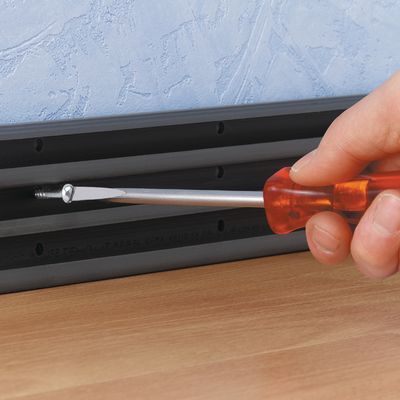 Moulure 12 x 20 mm avec séparation longueur 2 m TEHALIT