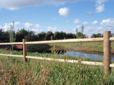 Poteau début/fin clôture bois ranch 2 perçages pin traité autoclave - Ø140 x 1500 mm - HENRY TIMBER