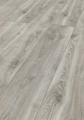 Sol stratifié argent MAMMUT PLUS compatible pièce humide ép. 10 mm 24,4 x 184,5 cm AC5 - KRONOTEX