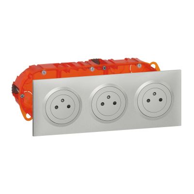 Prise électrique triple affleurante avec terre + plaque + boîte Aluminium - Dooxie LEGRAND