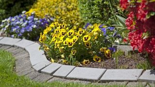 Nomenclature Bordure de jardin béton