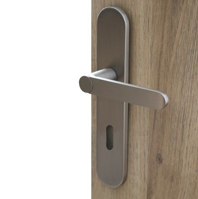 Poignées de porte sur plaques à clé sans perçage Meudon K nickel satiné mat LINEA BERTOMANI