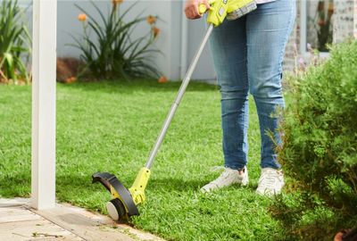 Coupe-bordure à batterie 18 V diamètre 23 cm RY18LT23A-120 RYOBI