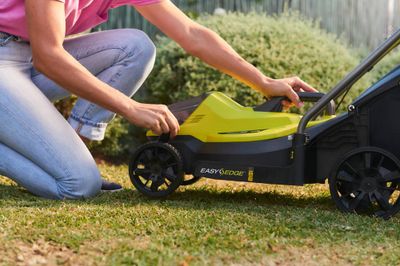 Tondeuse à batterie (non incluse) ONE+ 18 V 33 cm OLM1833B - RYOBI