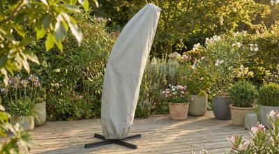 Housse pour parasol déporté jusqu'à 5 m de diamètre JARDILINE