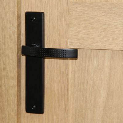 Poignées de porte sur plaques sans trou Henri L noir LINEA BERTOMANI