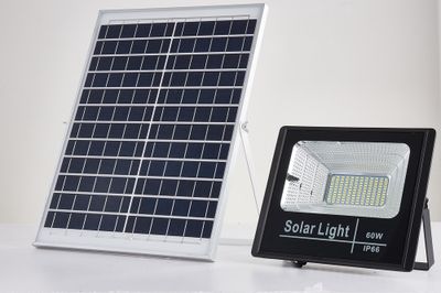 Projecteur LED extérieur solaire 60W RGB multicolore IP65 1400 lumens noir - GROUPE DDC