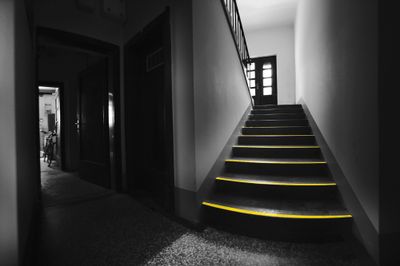 Ruban adhésif antidérapant fluorescent 5 m x 25 mm - CQFD