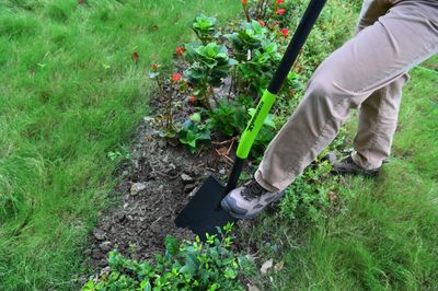 Bêche manche grip avec poignée ergonomique