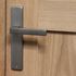Poignées de porte sur plaques sans trou Joffrin IV aluminium LINEA BERTOMANI