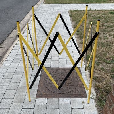 Barrière de chantier droite extensible carré jaune et noir MOTTEZ